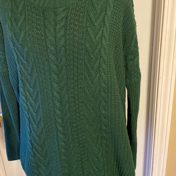 Natural Reflections M Green Sweater Beautiful Designs - Picture 5 of 9